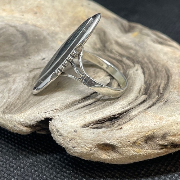 Sterling Silver Abalone Ring - Picture 4 of 7